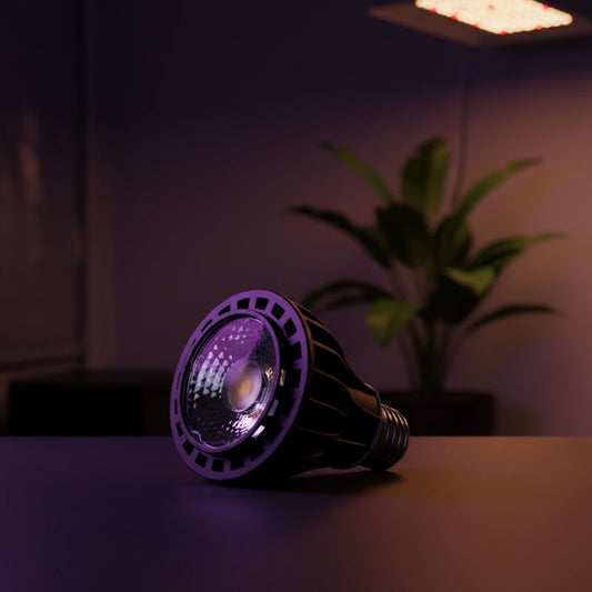 Treegers GB15W LED Grow Bulb | E27 | Full Spectrum 4800K | 15W | 5-Year Warranty